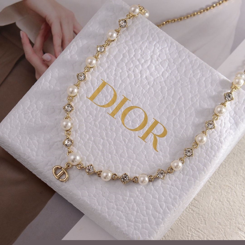 ch**an D*or necklaces